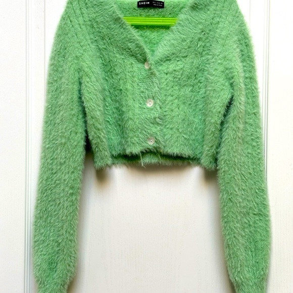 SHEIN girls green fuzzy button up shirt - Picture 5 of 6